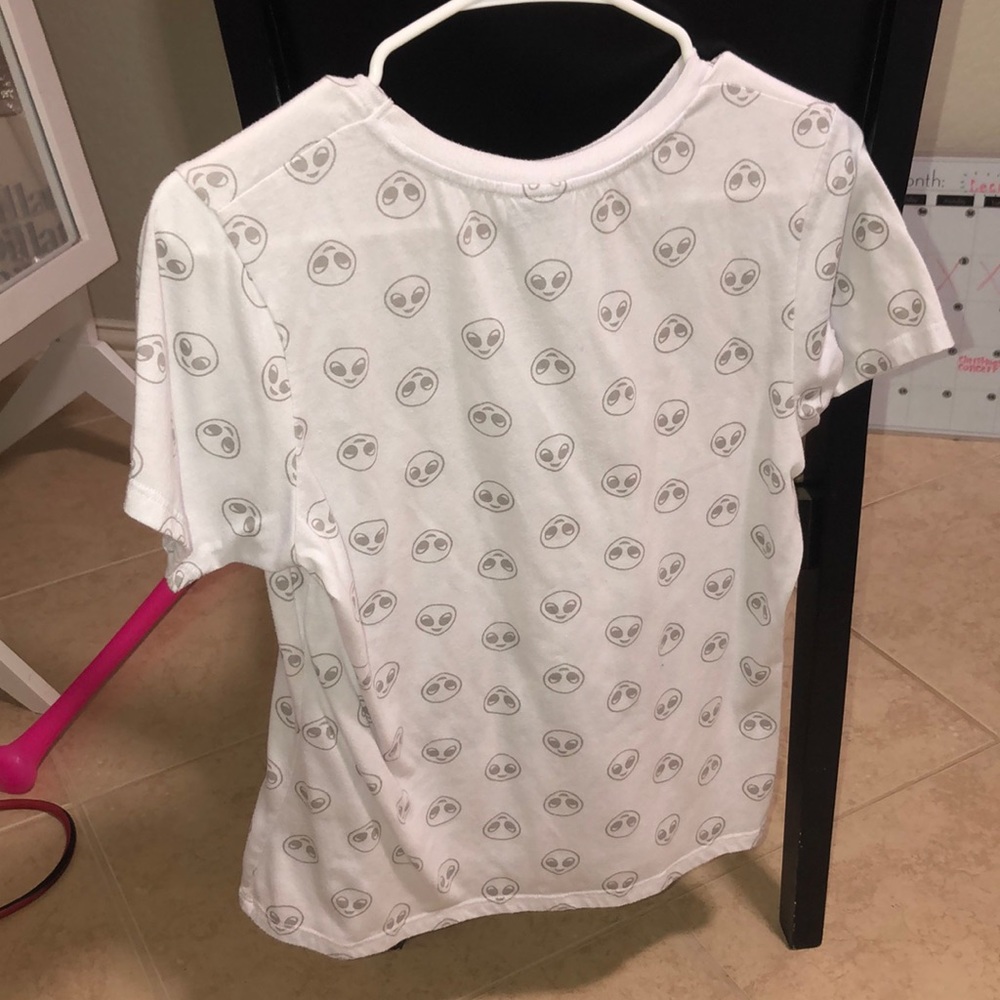 alien tshirt - Picture 2 of 2